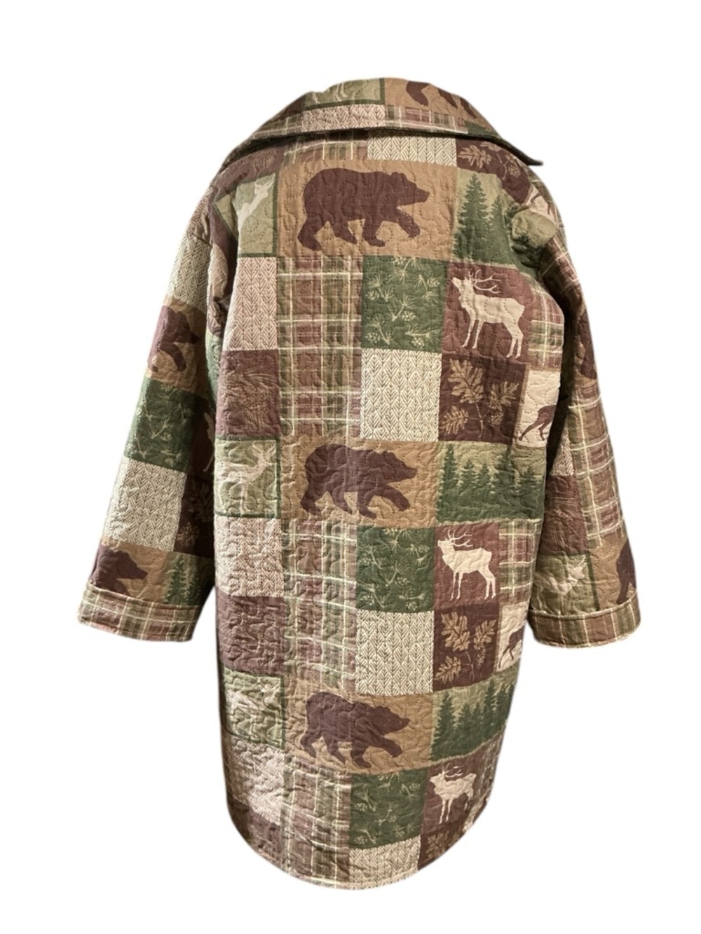 Camo Patchwork Blanket Jacket Upcycled Bedspread Forest Bear Deer Cabin - Picture 4 of 12